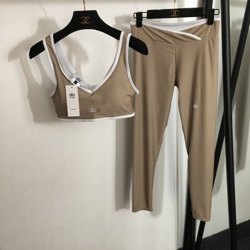Alo Khaki, Blue and Black Yoga Sports Set
