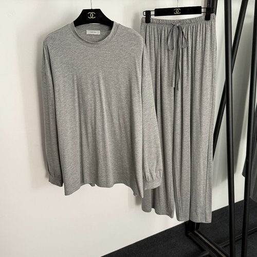 Hermes Lazy Style Loose Long-Sleeved T-Shirt and Casual Pants Set