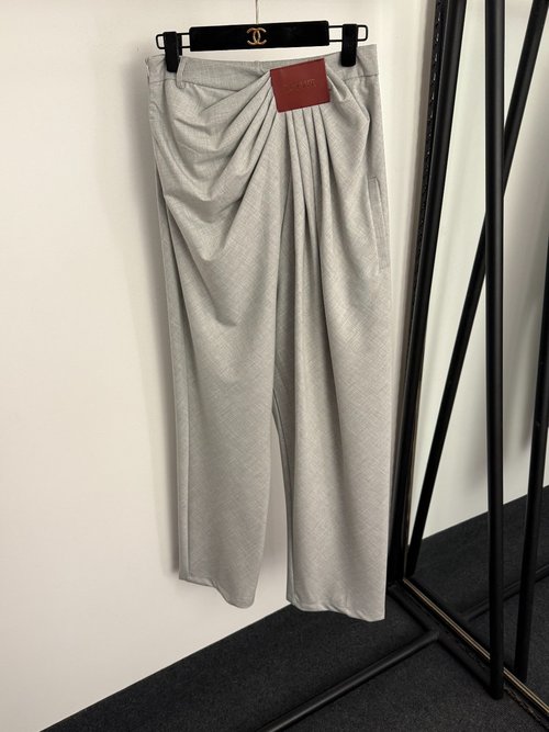 Loewe Leather Logo Gathered Waist Trousers with Wrinkled Design