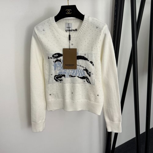 Burberry Classic Knit Pullover with Warhorse Knight Pattern and Star Studs in White, Red, Black