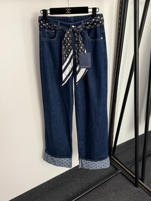Louis Vuitton New Monogram Logo Scarf Belted High-Waisted Slimming Jeans in Blue