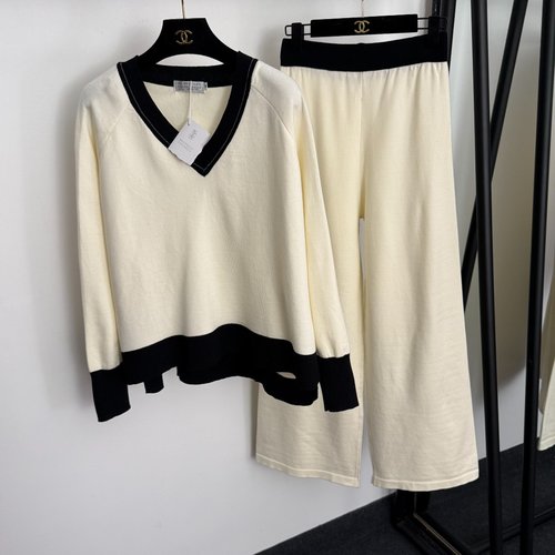 Loewe Beaded Decorated Knit Set with V-Neck Top and Wide Leg Pants in Beige and Khaki