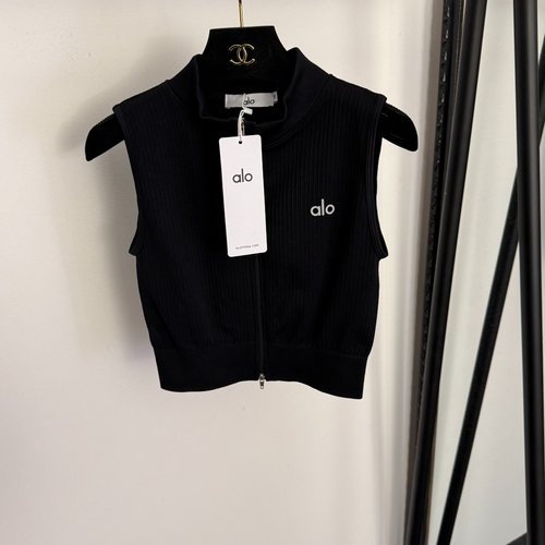 Loewe Reflective Logo Sleeveless Zipper Vest in Three Colors