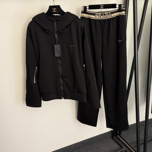 Prada Black Triangle Logo Decoration Zip-Up Suit Set