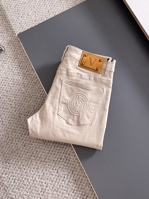 Versace Premium Jeans with High - Elastic & Breathable Fabric