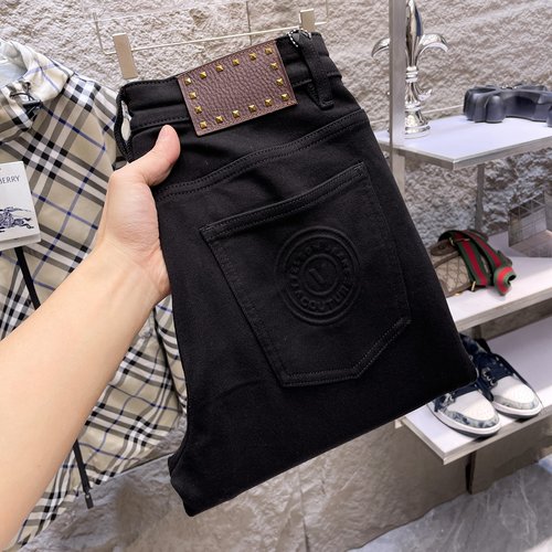 Versace Luxury Denim Jeans with Exquisite Tailoring