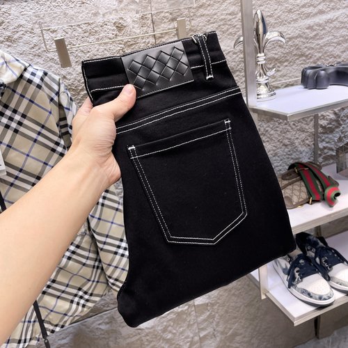 Bottega Veneta Elite Denim Jeans Crafted from Premium Materials