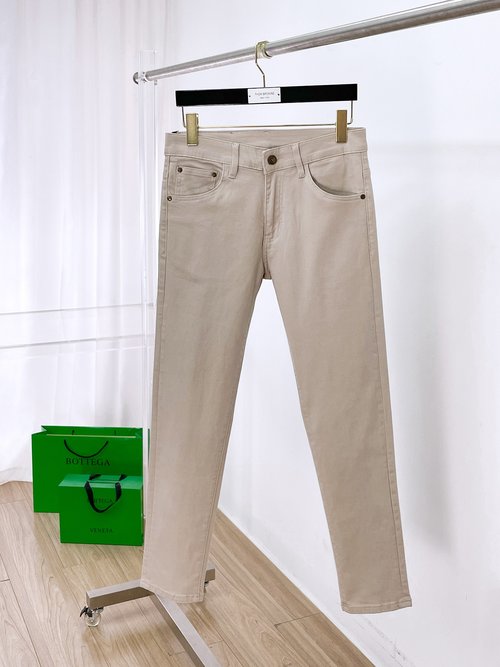 Versace Premium Jeans Featuring Comfort Fit and Exquisite Details