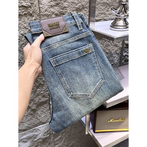 Armani High-Elastic Jeans with Detailed Craftsmanship and Comfort