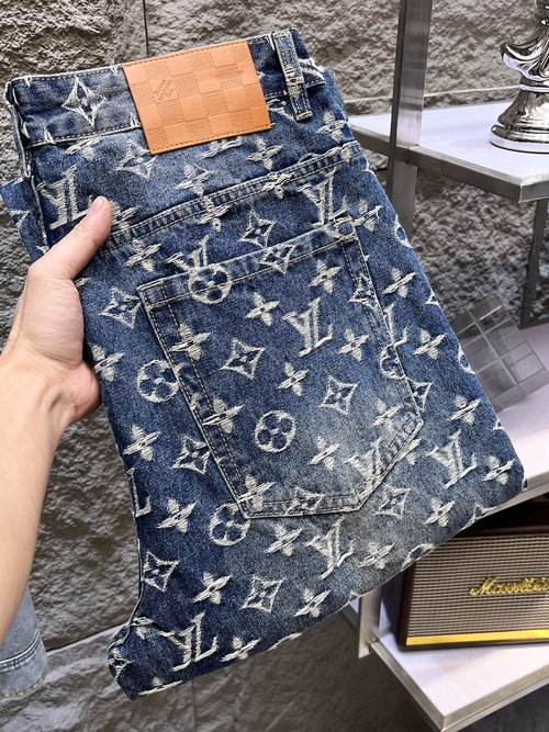 Louis Vuitton High-Elastic Jeans with Excellent Comfort