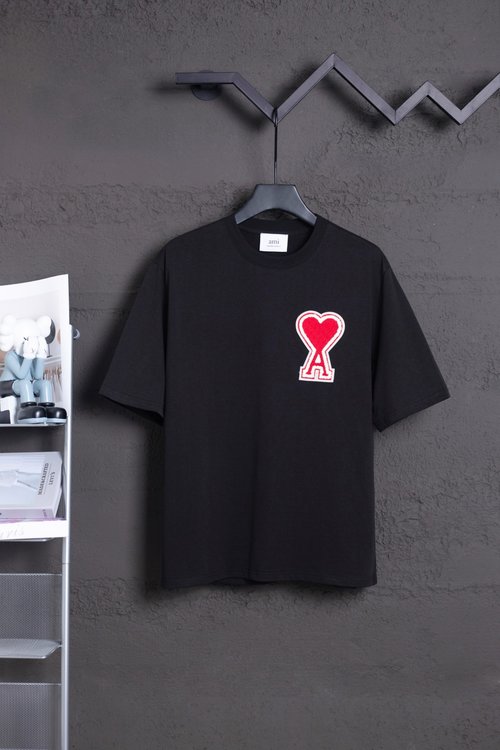 Ami Heavyweight Cotton Short-Sleeved Tops in Black-Red