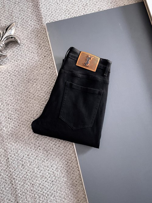 Yves Saint Laurent High-elasticity Breathable Jeans with Fine Details
