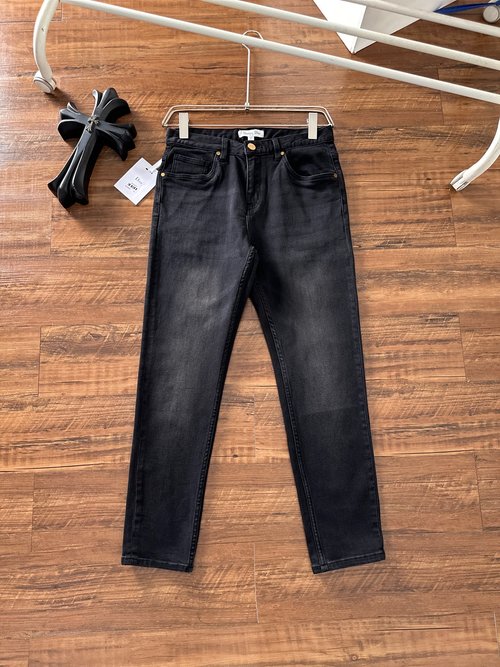 Dior High-Quality Cotton Jeans Suitable for All Occasions