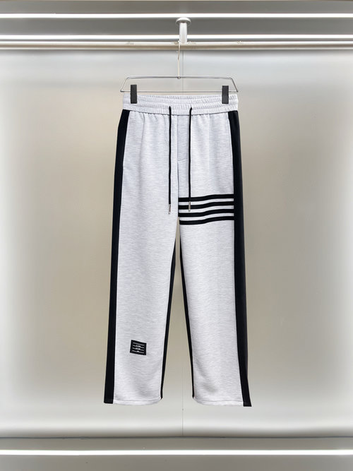 Thom Browne New Casual Pants with Logo and Good Comfort