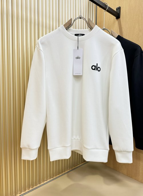 Loewe Classic Logo Long-Sleeved Sweatshirt