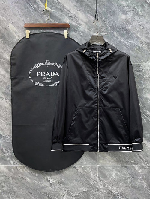 Armani Return Allowed Jacket with High Comfort