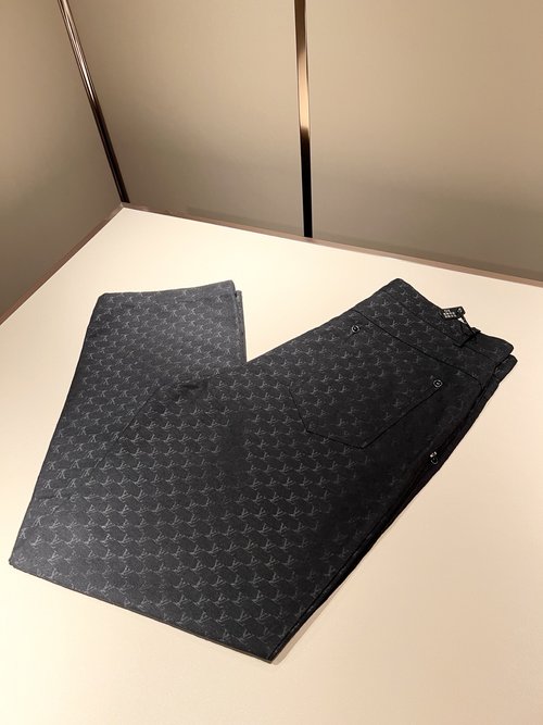 Louis Vuitton Classic Straight-Leg Jeans with Logo Hardware