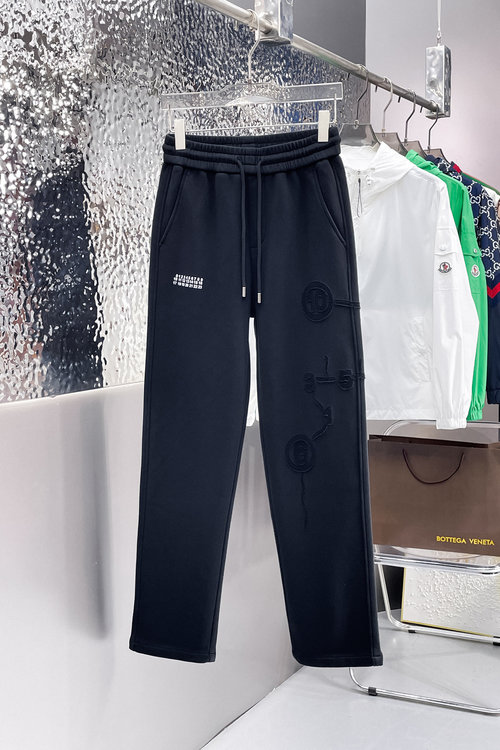 Maison Margiela New Arrival Casual Pants with High Visibility and Comfort