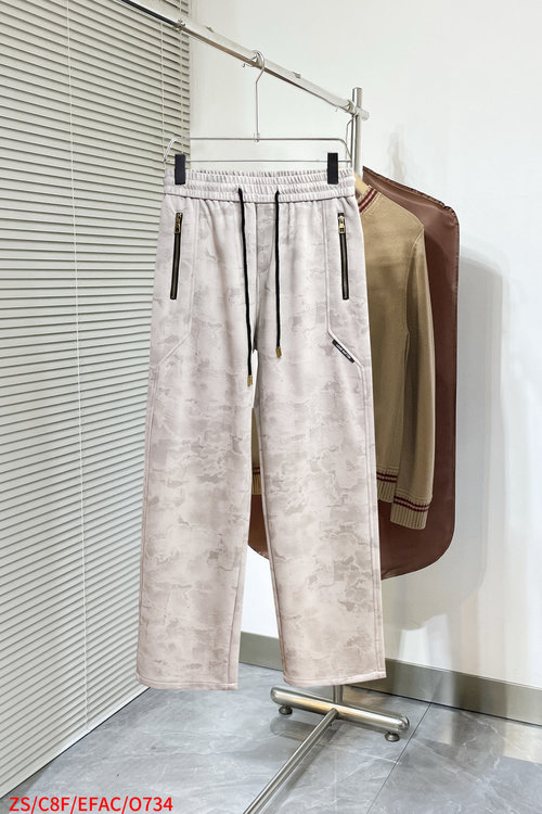 Louis Vuitton Newly Released Logo Casual Pants with Good Comfort