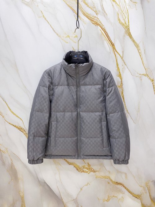 Gucci Down Jacket with Detachable Sleeves and Stylish Design