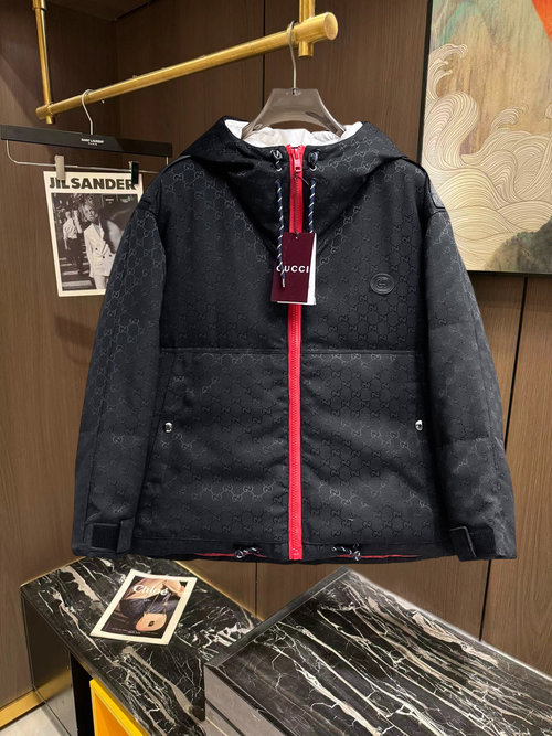 Gucci Premium Down Jacket with 90% Down and Logo Combo