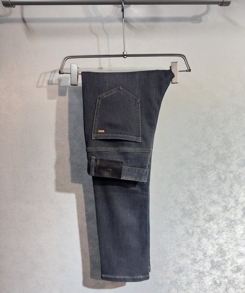 Zegna Premium Denim Jeans: Luxurious Comfort, Exquisite Fit