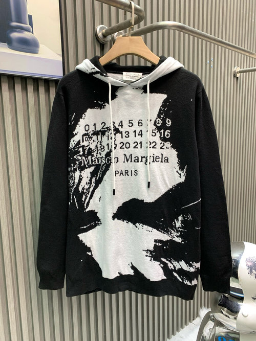 Maison Margiela Splashed Digital Logo Hoodie with Premium Cotton