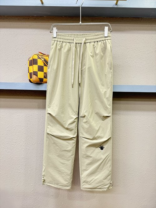 Dior Lightweight and Warm Down Pants for Cold Weather