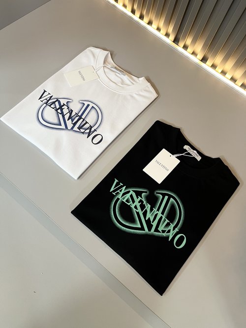 Valentino Simple and Stylish Short Sleeve T-Shirt
