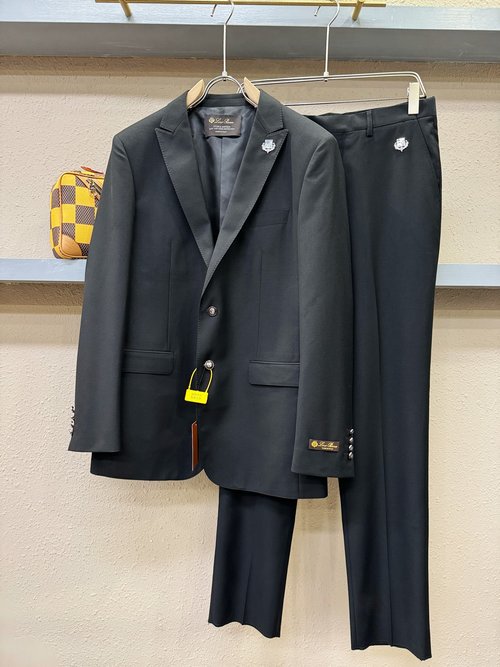 Loro Piana Luxurious Elegant Italian Wool Suit