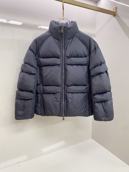 Louis Vuitton Top-quality Down Jacket with Imported Hardware