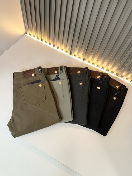 Louis Vuitton Comfortable and Versatile Casual Dress Pants