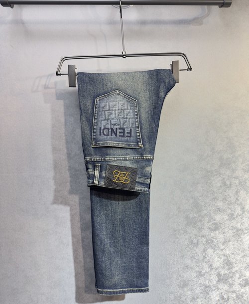 Dior Comfortable and Luxurious Straight-Leg Jeans