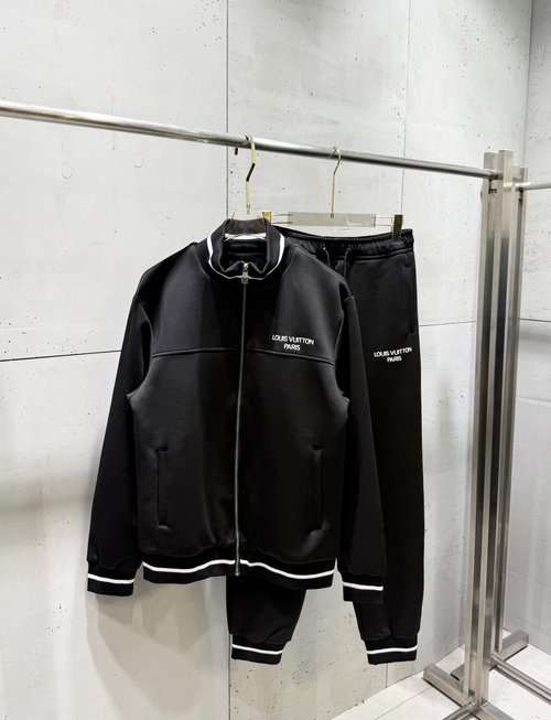 Louis Vuitton New casual sports suit with letter embroidery