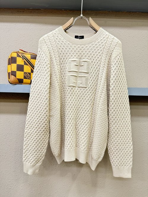 Givenchy Premium Wool Knitwear for All Occasions