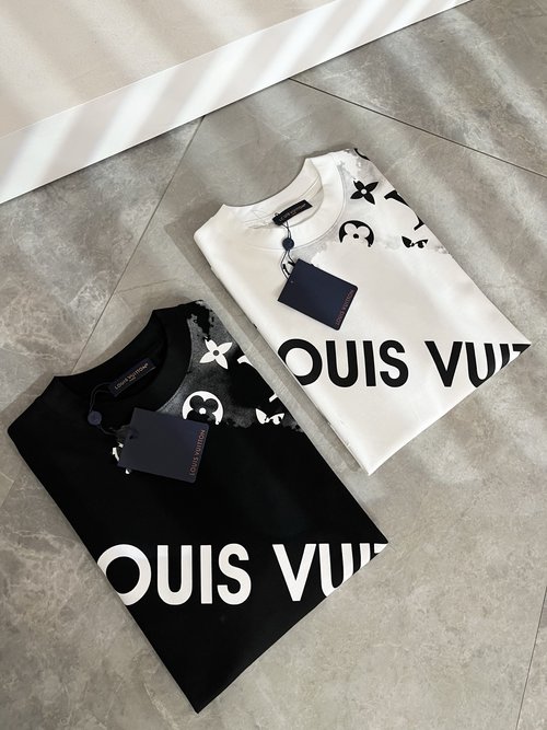 Louis Vuitton Luxury Monogram-Printed Short-Sleeve T-Shirt