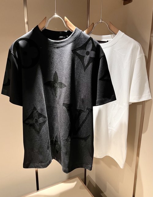 Louis Vuitton Luxury Monogram Pressed Fluff T-Shirt
