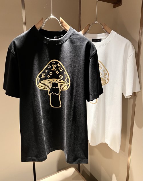 Louis Vuitton Stylish Printed Logo Cotton Short Sleeve T-Shirt