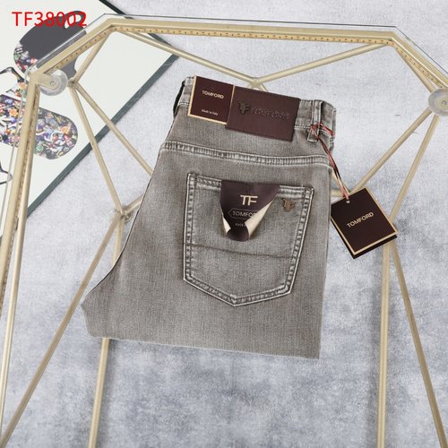 Tom Ford Lightweight Jeans for Relaxed Fashion