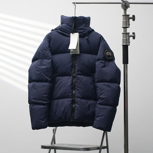 Canada Goose Matte Finish Puffer Hooded Down Jacket in Azure Blue
