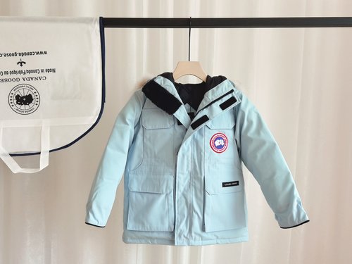 Canada Goose Unisex Kids 95 Goose Down Parka with Removable Fur Hood