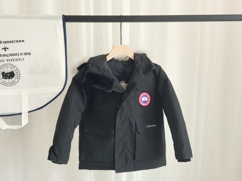 Canada Goose Boys & Girls 95 Goose Down Jacket Detachable Hood & Fur Trim