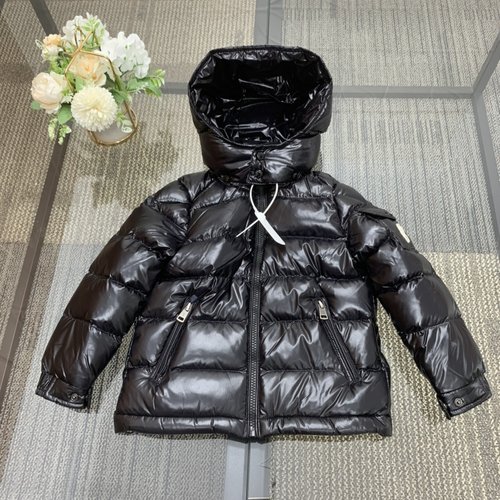 Moncler Kids 90 White Goose Down Jacket (Warm & Windproof)