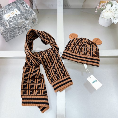 Fendi Kids High-end Jacquard Hat & Scarf Set