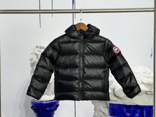 Canada Goose Kids Lightweight 750 Fill Power Down Jacket with Reflective Details