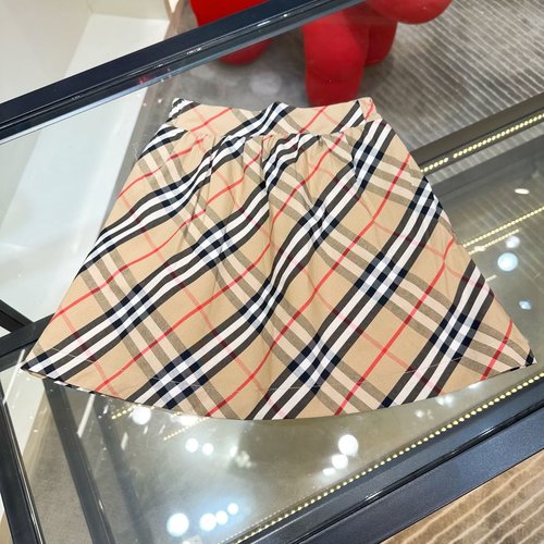 Burberry Girls High-End Cotton Skirt, Comfortable & Stylish