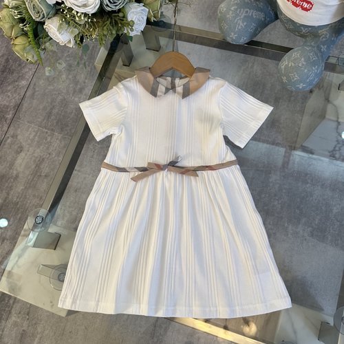 Burberry Girls White Collared Textured Cotton Doll Dress