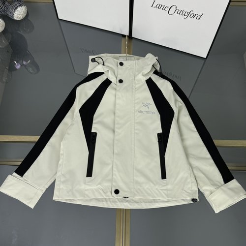 ArcTeryx High-End Kids Windbreaker with 3-in-1 Waterproof Fabric