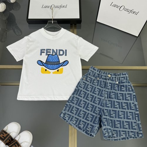 Fendi Kids T-Shirt & Washed Denim Shorts Set