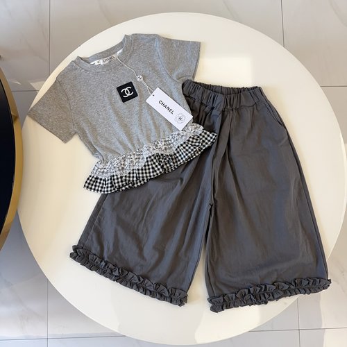 Chanel Girls High-End 2-Piece Set - Cotton Tee & Wide-Leg Pants